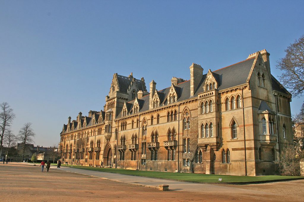 Universidad de Oxford.