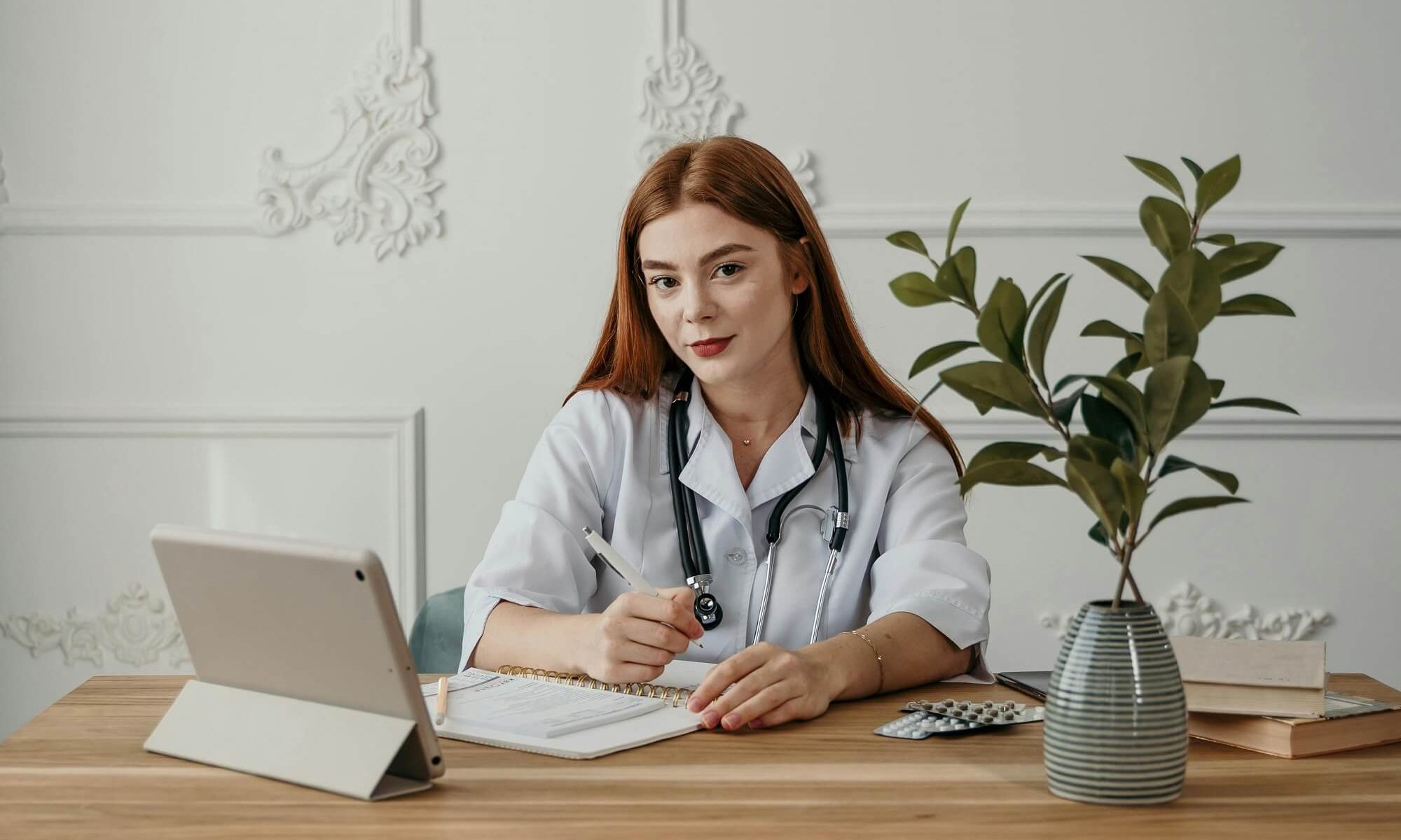 Estudiar medicina a distancia.